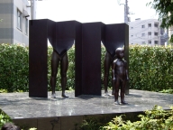 道すがら見つけたちょっと不思議な像2